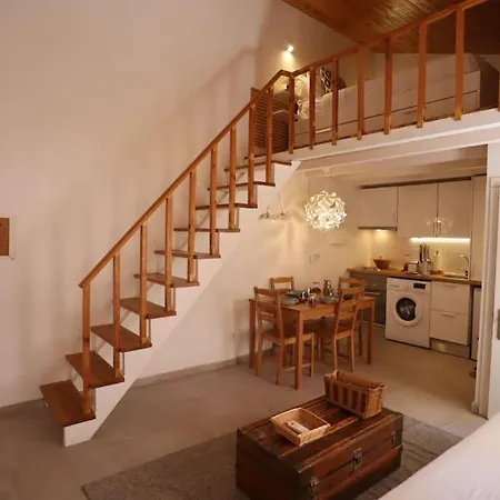 Lejlighed Center Balcony Patio 2